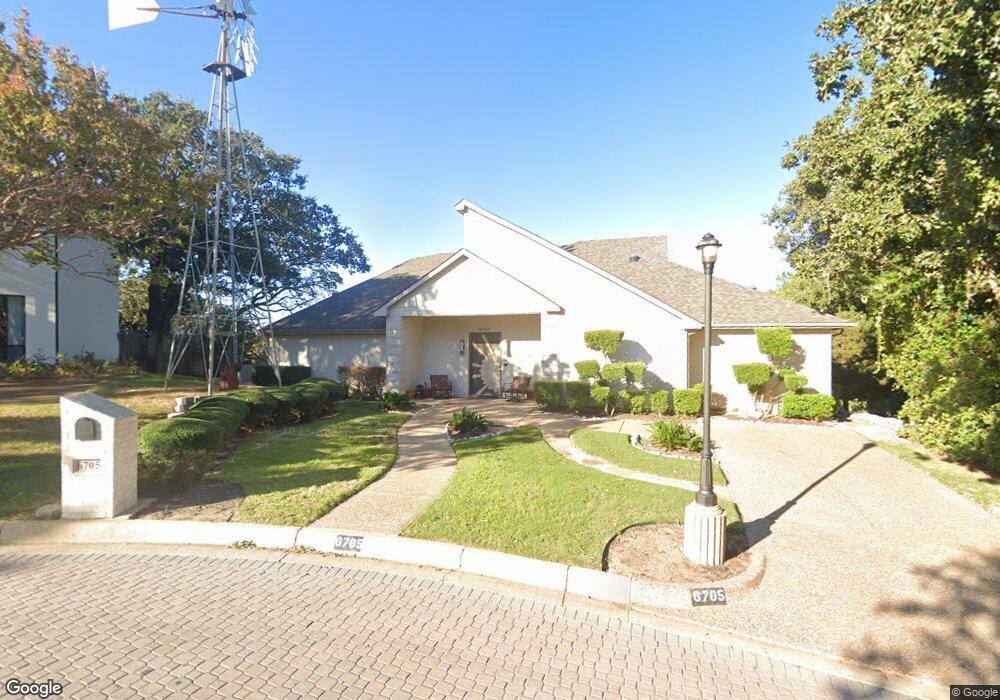 6705 Nob Hill Ct, North Richland Hills, TX 76182 - photo 1