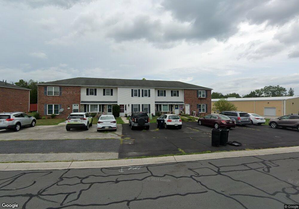 2703 Meadow Dr unit 22, Gettysburg, PA 17325 - photo 1