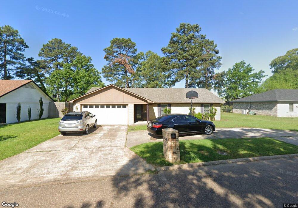 302 Village Ln, Wake Village, TX 75501 - photo 1