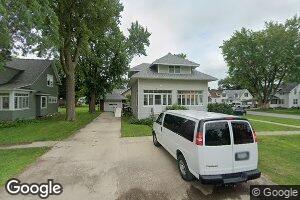 320 E 3rd St, Newell, IA 50568