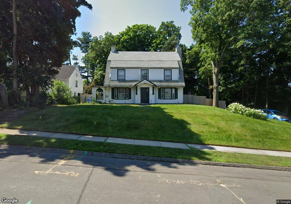 37 Plainfield St, Hartford, CT 06112 - photo 1