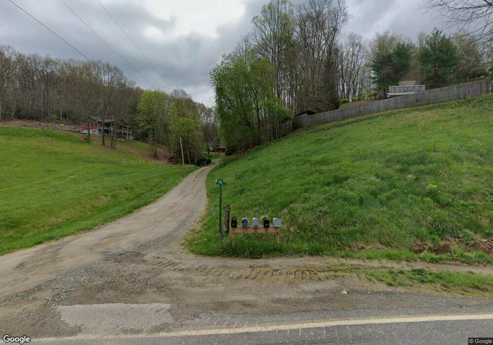 261 Dahlia Ln, Burnsville, NC 28714 - photo 1