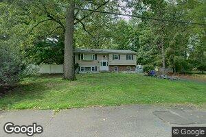 9 Hamilton Ln, Spring Valley, NY 10977