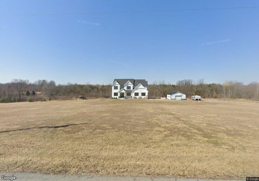 4911 Swaney Rd, Lima, OH 45801 - photo 1