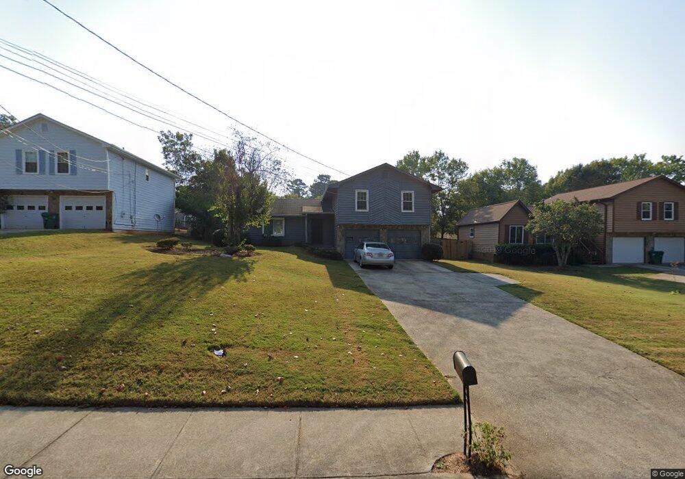 2068 Wellborn Rd, Lithonia, GA 30058 - photo 1