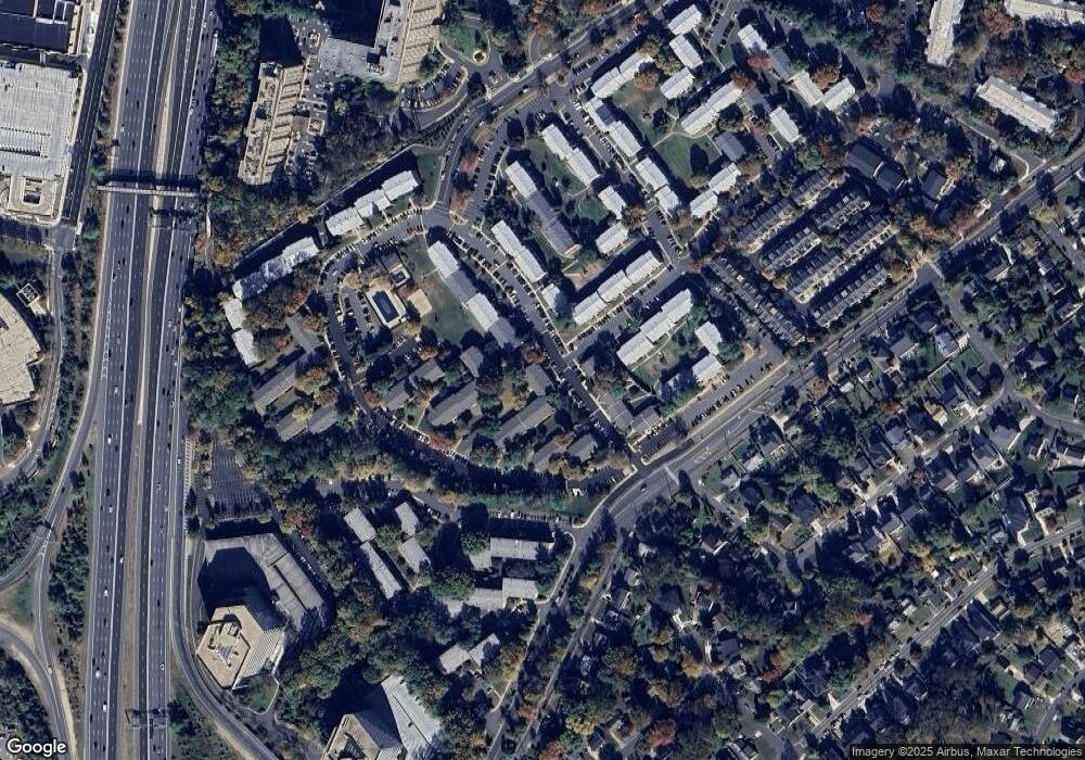 1942 Kennedy Dr unit 103, McLean, VA 22102 - photo 1