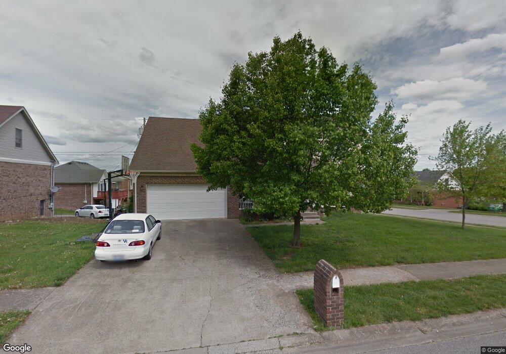 303 Bohicket Rd, Wilmore, KY 40390 - photo 1