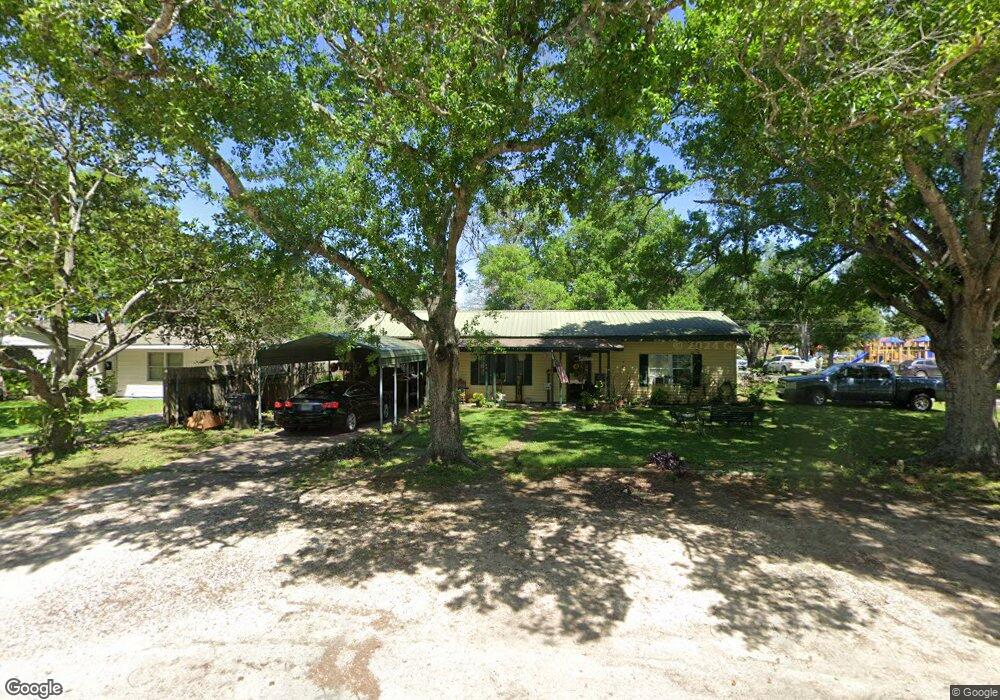 3117 15th St, Bay City, TX 77414 - photo 1