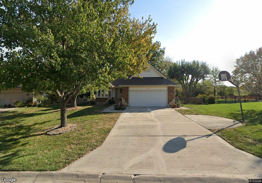 209 SW Seagull Ct, Lees Summit, MO 64082 - photo 1