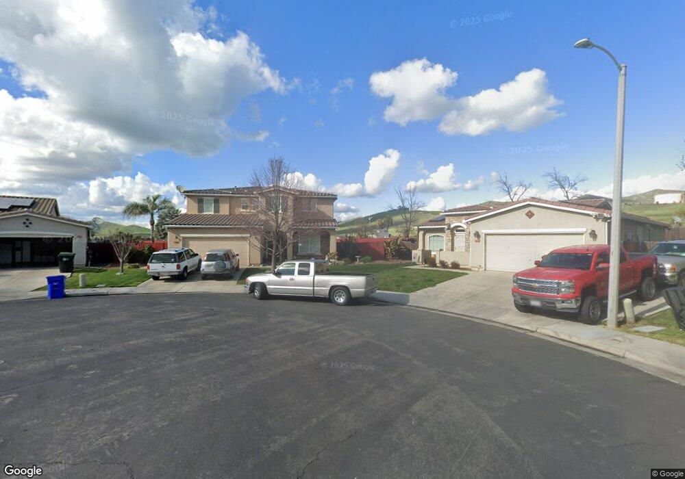 653 N Maurer St, Porterville, CA 93257 - photo 1