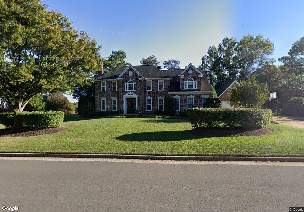 15576 Smithfield Place, Centreville, VA 20120 - photo 1