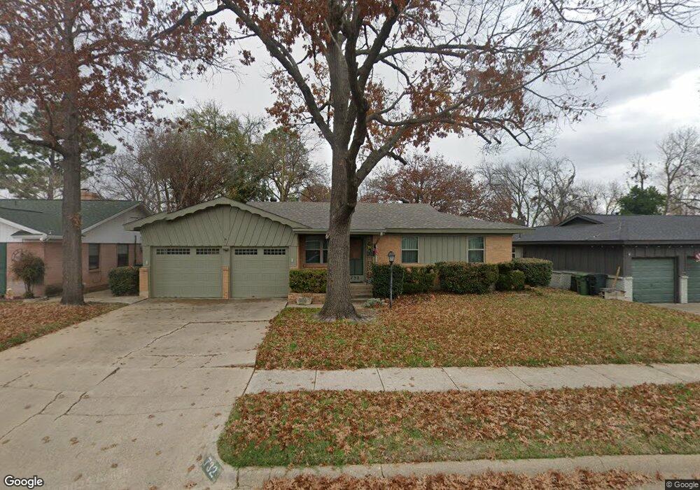 732 Willow St, Hurst, TX 76053 - photo 1