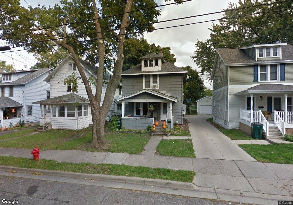 1721 Donora St, Lansing, MI 48910 - photo 1