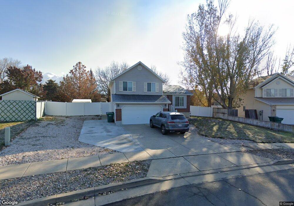 1102 N 250 E, Layton, UT 84041 - photo 1