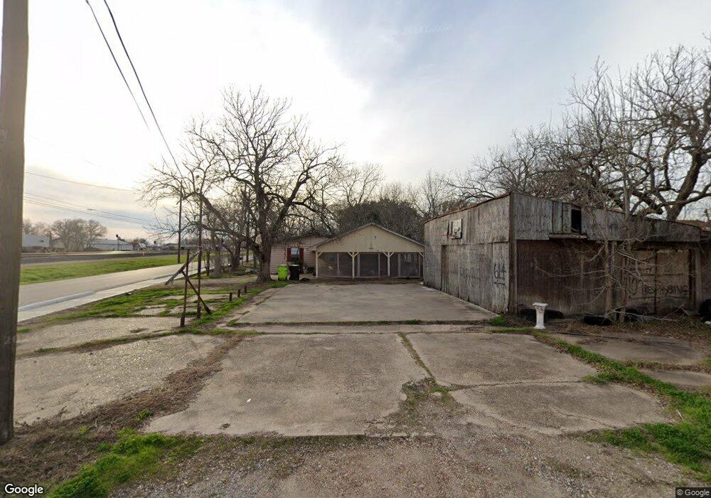 614 Houston St, Rosenberg, TX 77471 - photo 1