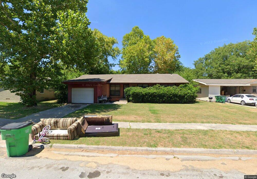 1713 Merrywood Way, Gainesville, TX 76240 - photo 1