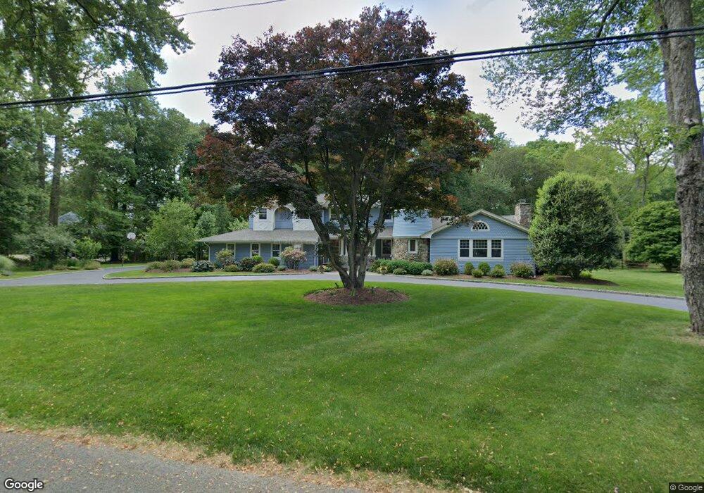 197 Shetland Rd, Fairfield, CT 06824 - photo 1