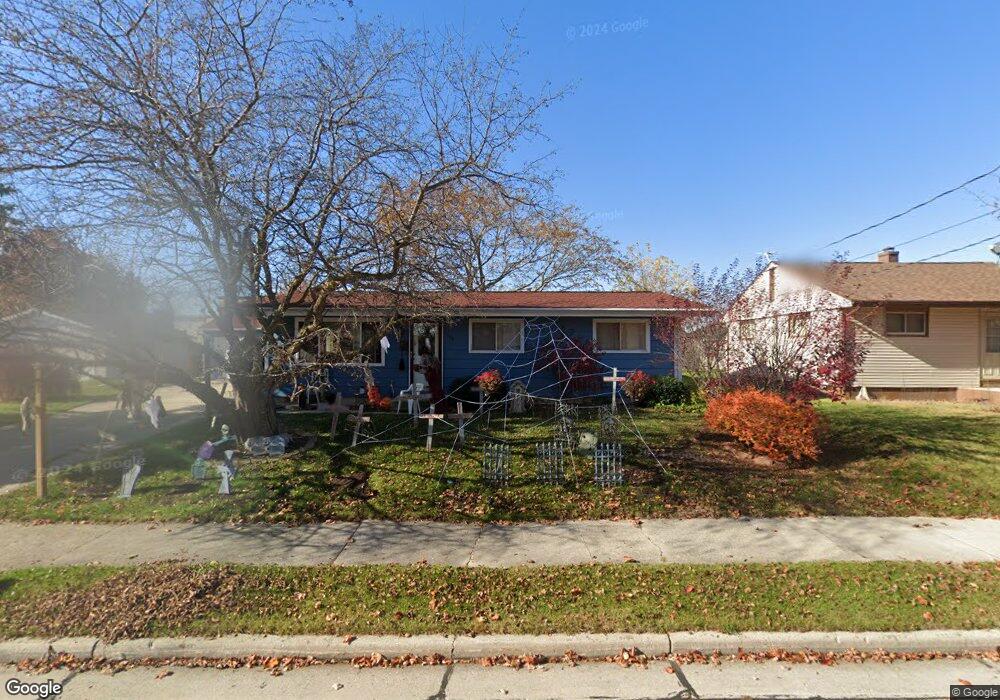 1268 S 32nd St, Manitowoc, WI 54220 - photo 1