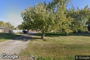 300 E Southview Rd, Fairfax, IA 52228