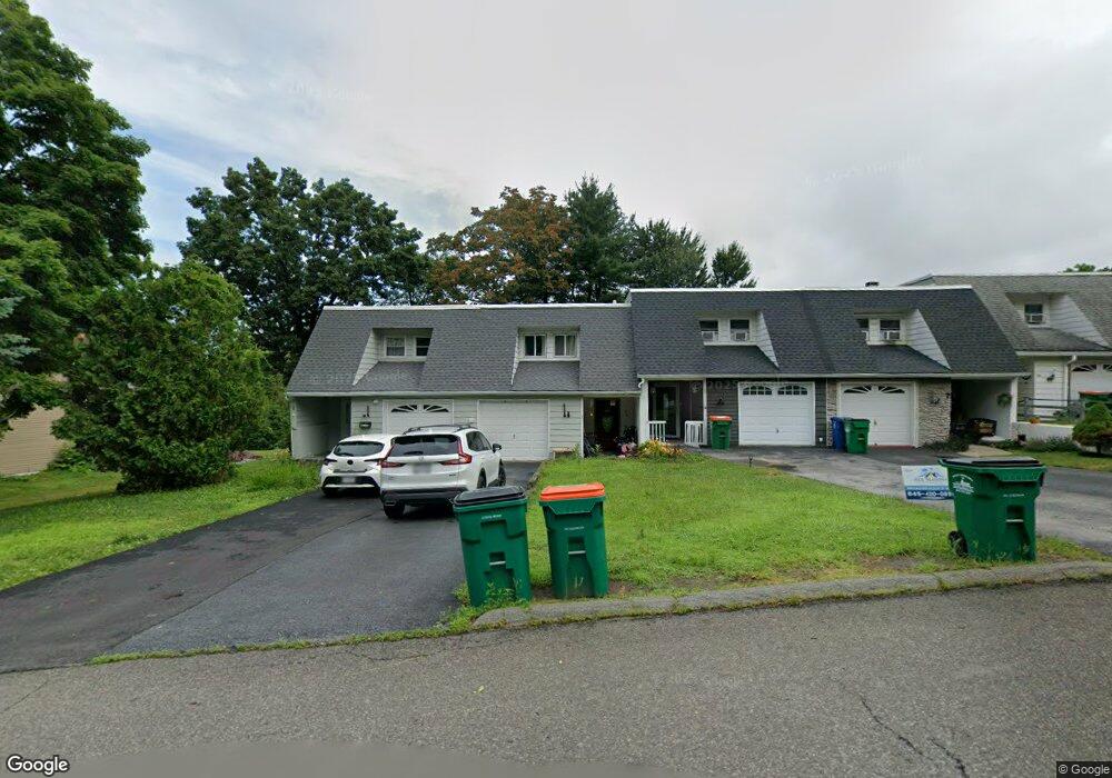 3 Russet Rd, Poughkeepsie, NY 12601 - photo 1