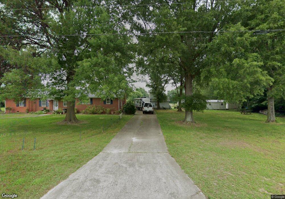 911 Camden Rd, Wingate, NC 28174 - photo 1