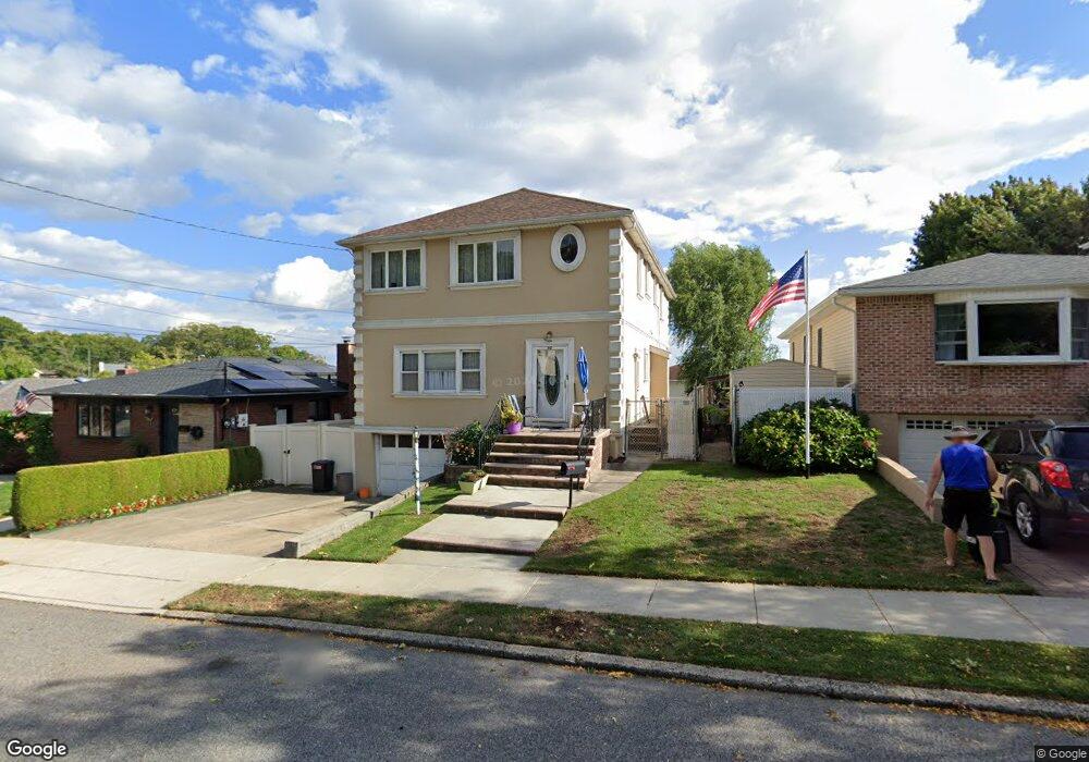 70 Leslie Ave, Staten Island, NY 10305 - photo 1