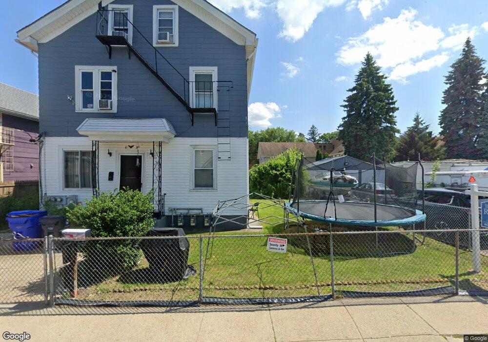 62 Sherman St unit 3, Pawtucket, RI 02860 - photo 1