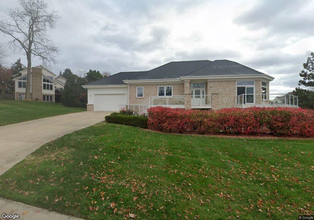 1342 Forest Bay Dr unit 25, Waterford, MI 48328 - photo 1