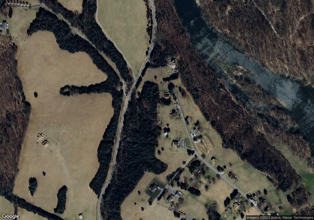 985 Lazy River East Rd, Luray, VA 22835 - photo 1