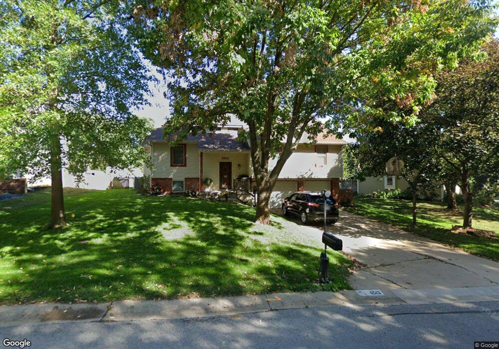 6513 Charlotte St, Shawnee, KS 66216 - photo 1