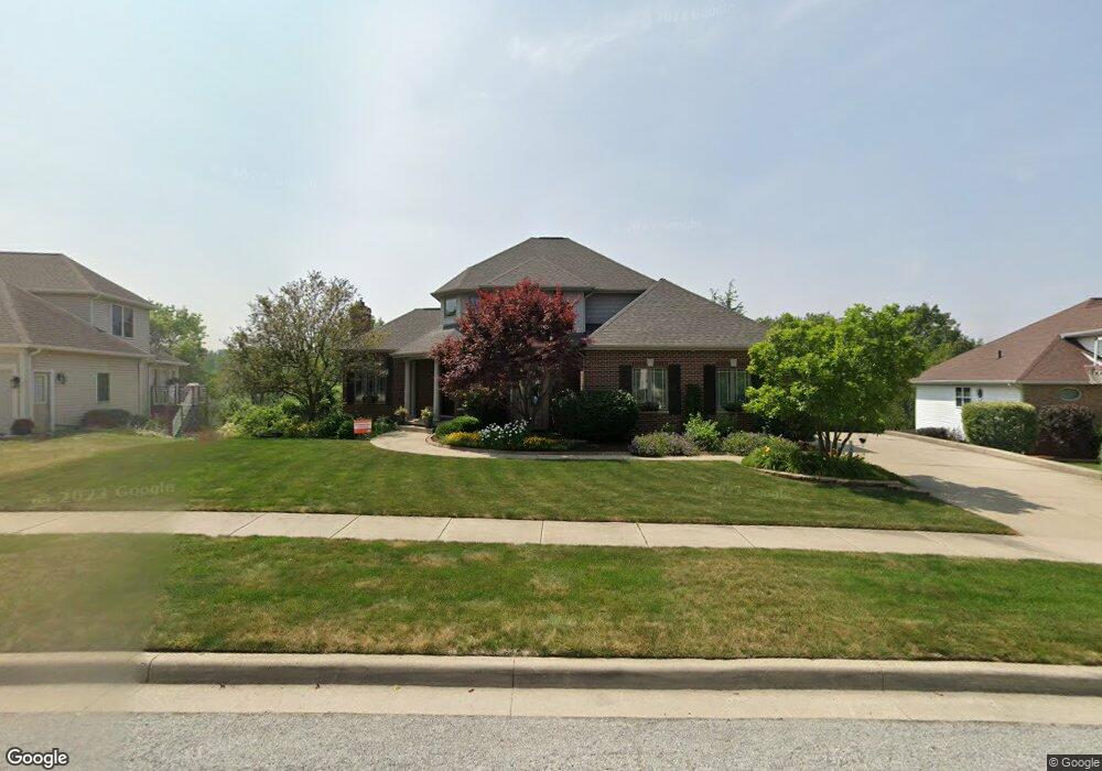 664 Davis Cir, Crown Point, IN 46307 - photo 1
