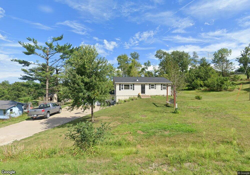 6217 Highview Dr SE, Cedar Rapids, IA 52403 - photo 1