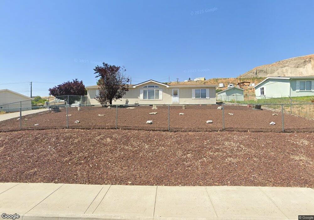 2515 11th St SE, East Wenatchee, WA 98802 - photo 1