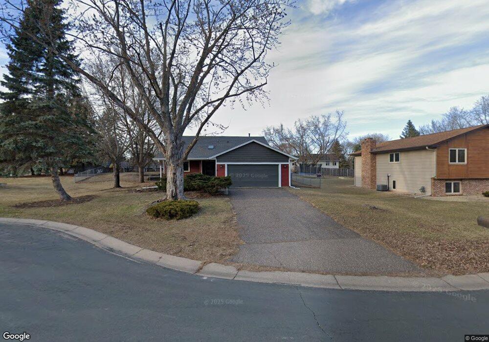 11850 98th Place N, Maple Grove, MN 55369 - photo 1