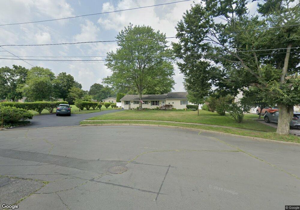 7 Cuyler Rd, Kendall Park, NJ 08824 - photo 1