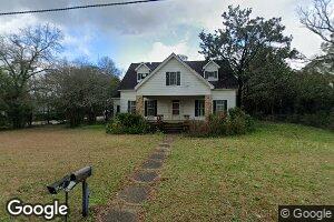 207 E Beech St, Cochran, GA 31014