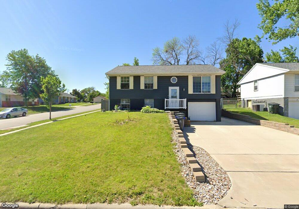 3103 Coral Ln SW, Cedar Rapids, IA 52404 - photo 1