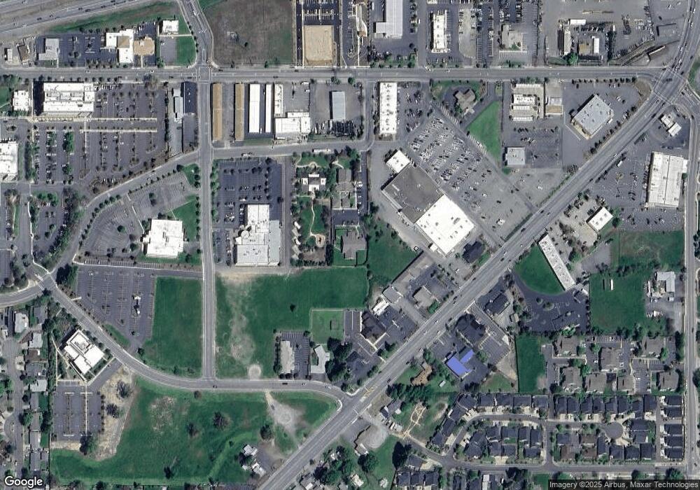 320 SW Ramsey Ave, Grants Pass, OR 97527 - photo 1