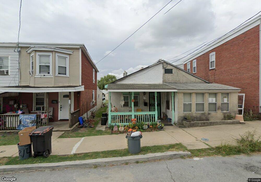 216 Wilcox St, Marcus Hook, PA 19061 - photo 1