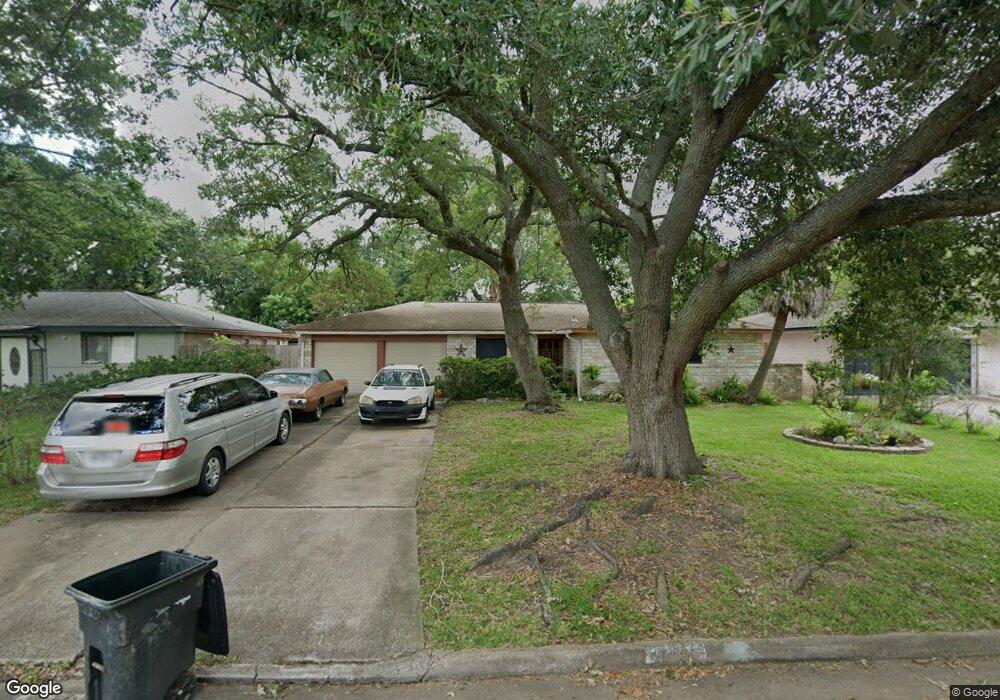 16723 Forest Bend Ave, Friendswood, TX 77546 - photo 1