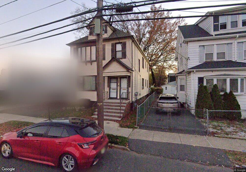 811 Chandler Ave, Linden, NJ 07036 - photo 1