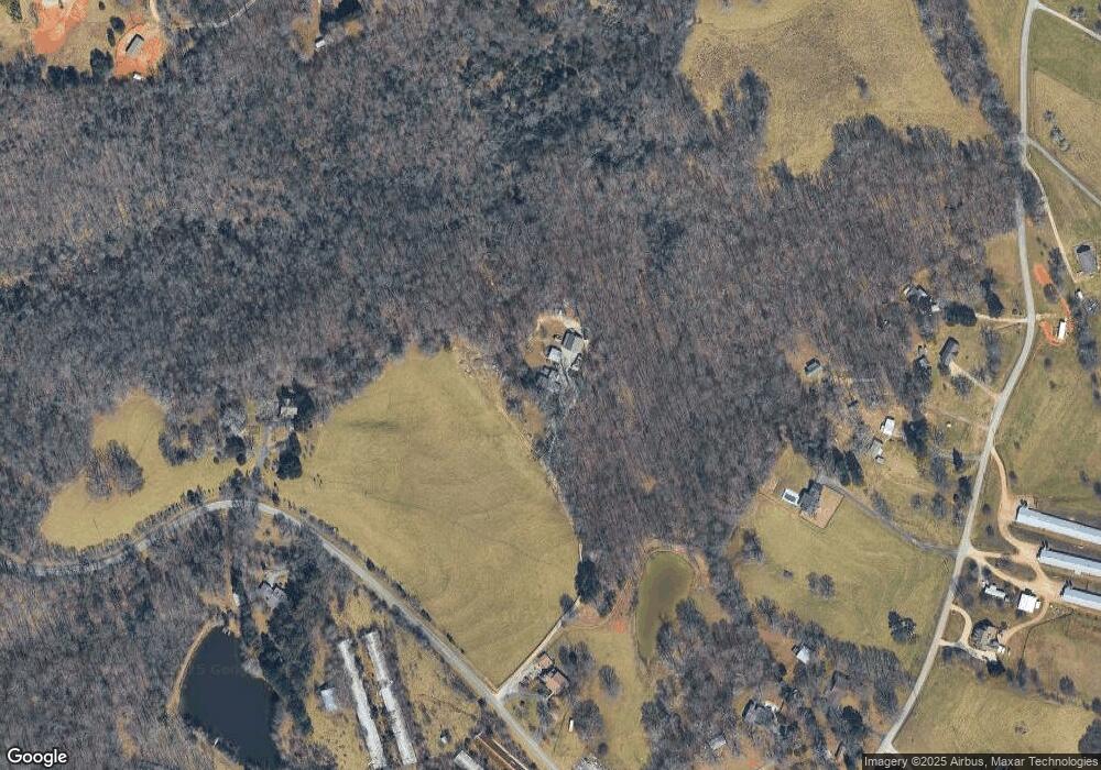 359 Twin River Rd, Demorest, GA 30535 - photo 1