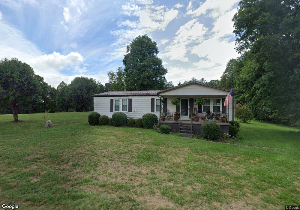 105 Daisy Ln, Martinsville, VA 24112 - photo 1