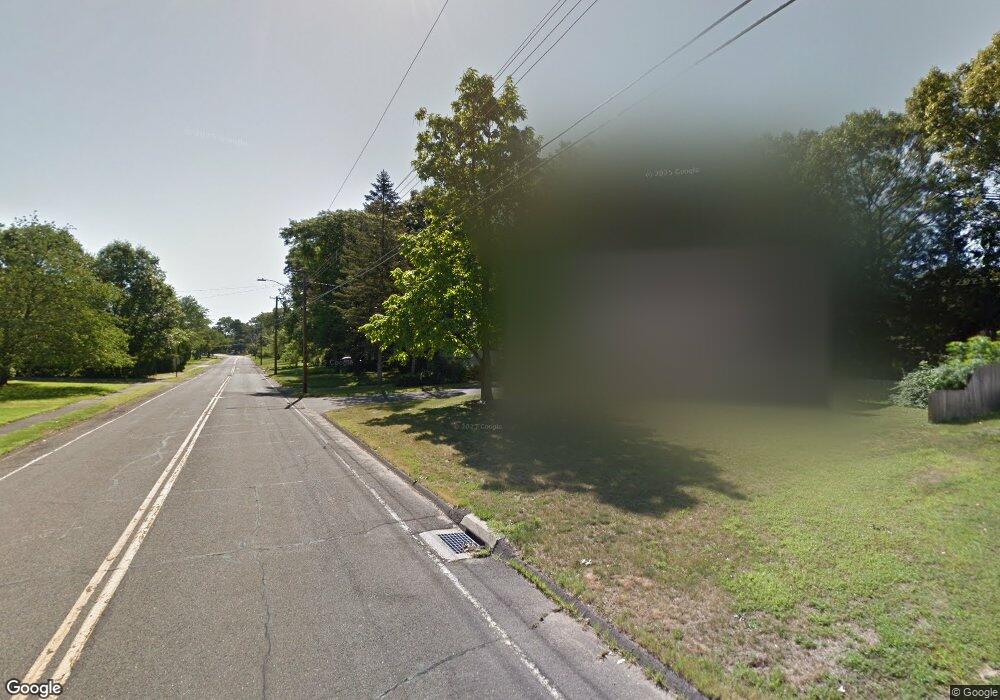 315 S Elm St, Windsor Locks, CT 06096 - photo 1