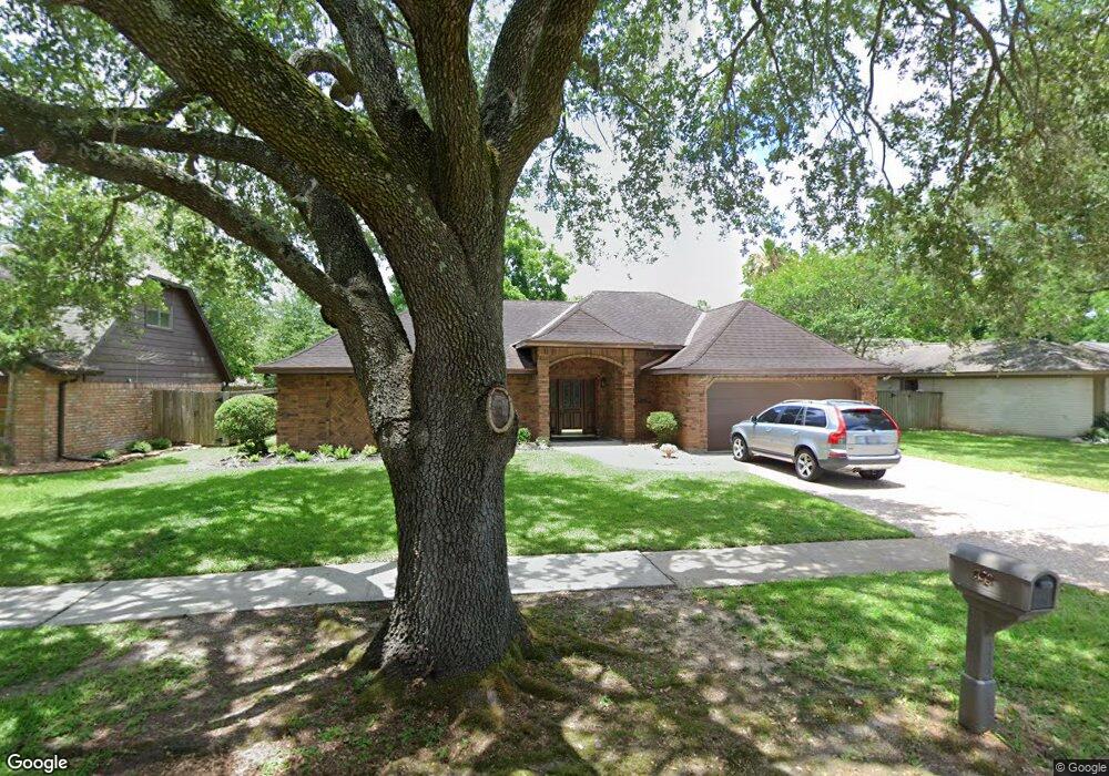 354 Dawn Hill Dr, Friendswood, TX 77546 - photo 1