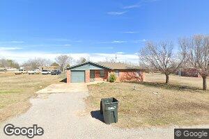 821 E Main St, Geronimo, OK 73543