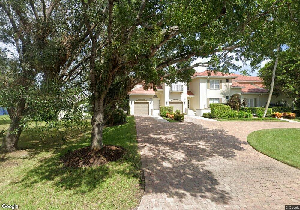 975 6th St S unit 1, Naples, FL 34102 - photo 1