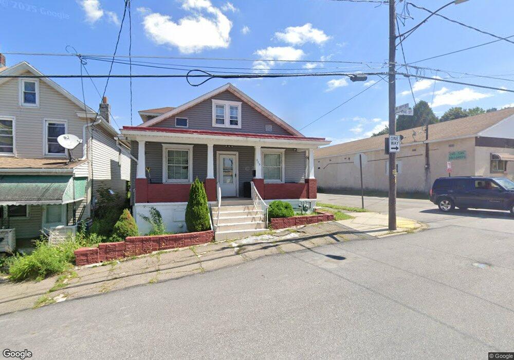 883 N Vine St, Hazleton, PA 18201 - photo 1