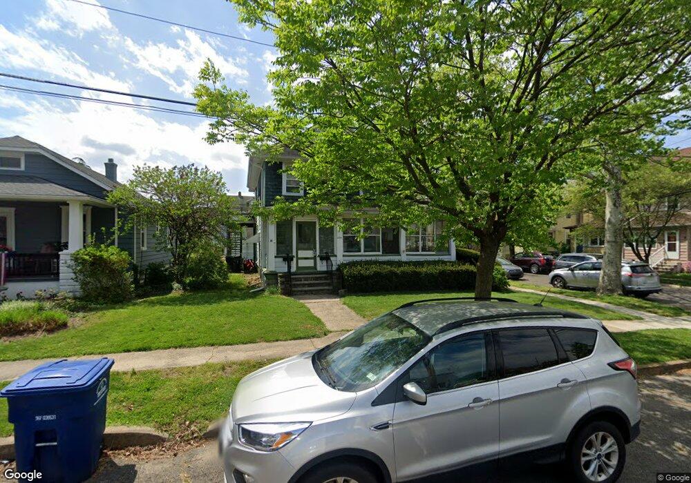 608 Lippincott Ave unit A, Riverton, NJ 08077 - photo 1