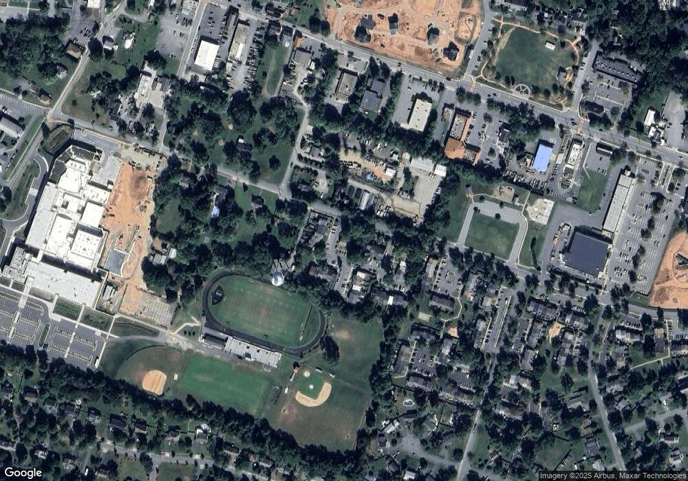 19867 Beatriz Ave, Poolesville, MD 20837 - photo 1